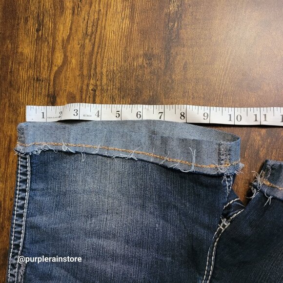 Silver Jeans McKenzie Shorts Size 29 Cuffed Button Flaps Low Rise Tummy Control - Picture 11 of 13